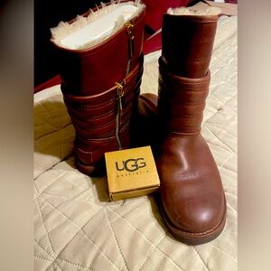 UGG Double side zip boots